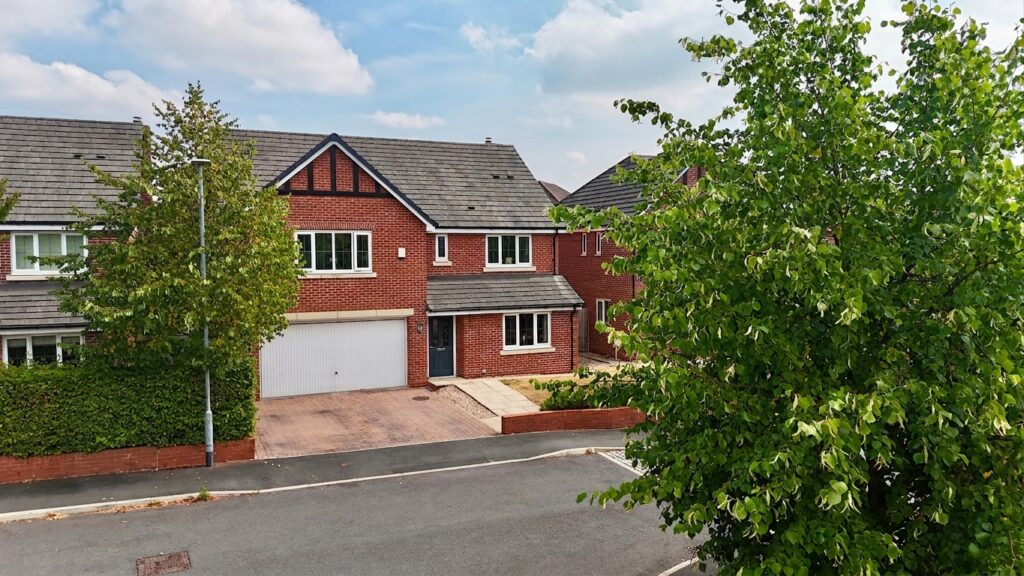 Meadowside, Stone, ST15